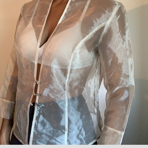 Sheer ivory vintage blouse - Picture 3 of 4